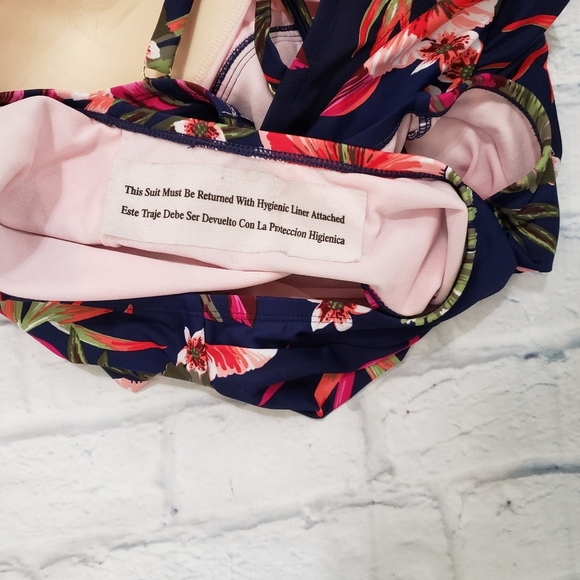 PLUS Keyhole Halter High Neck One Piece Swimsuit size 16W - Picture 4 of 6